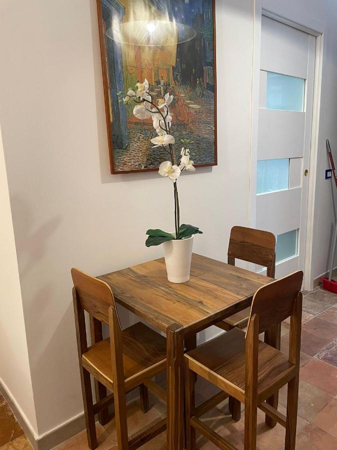La Dimora Del Santo Apartment Naples Exterior photo